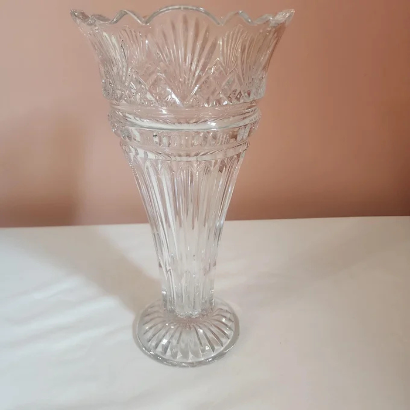 Stylish Decorative Clear Glass Vase