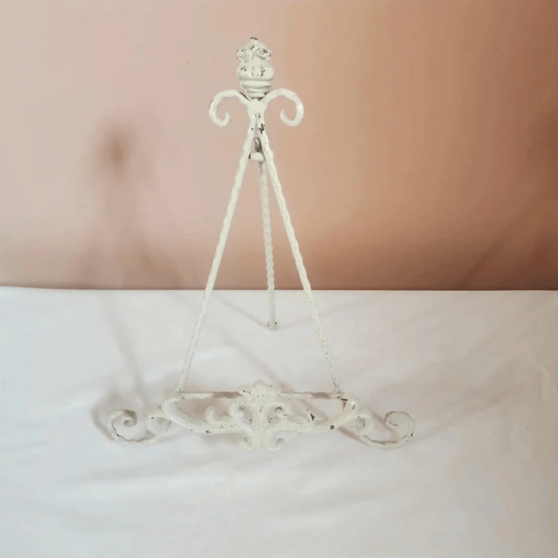 White Vintage Easel